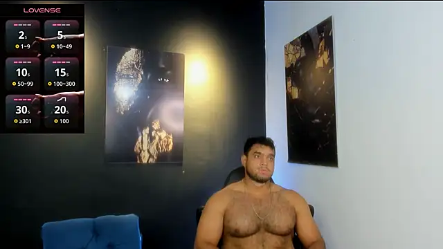 Snapshot of Big_furry_bear13 chatting on 11/12/25, 08:15 Big furry bear13 online show from 11/12/25, 08:15