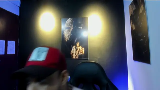 Snapshot of Big_furry_bear13 chatting on 11/29/25, 06:16 Big furry bear13 online show from 11/29/25, 06:16