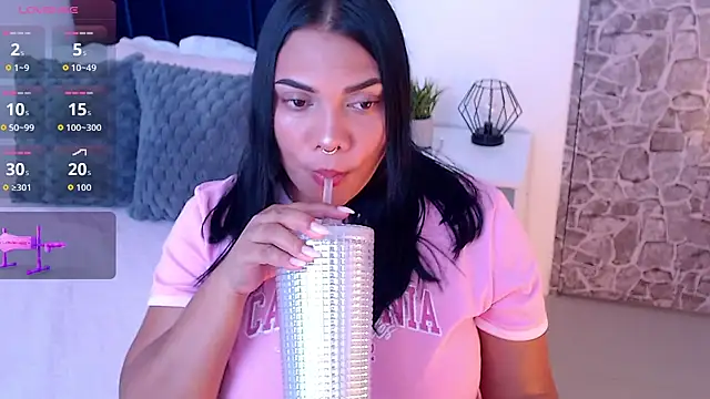 angela santana  online show from 10/14/25, 06:09