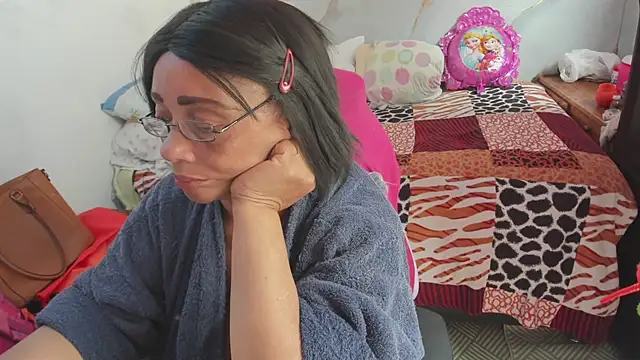 Snapshot of Mrs_mommy_ chatting on 01/31/26, 07:11 Mrs mommy online show from 01/31/26, 07:11