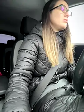 HotXMom online show from 01/09/26, 07:11