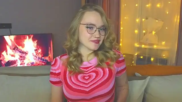 Aurora Golden1 online show from 12/19/24, 06:45