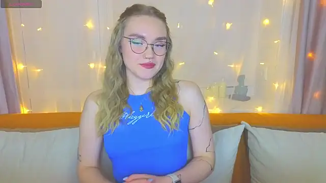 Aurora Golden1 online show from 03/07/25, 07:16