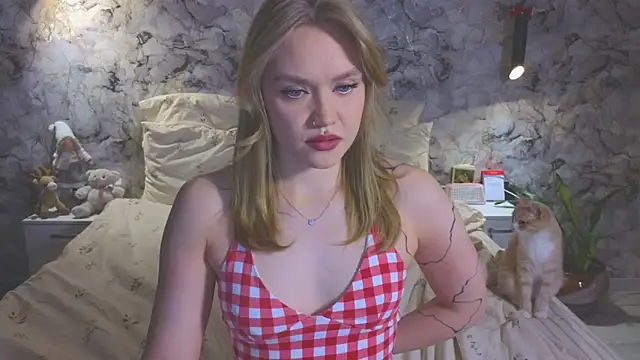 Aurora Golden1 online show from 02/26/26, 05:01