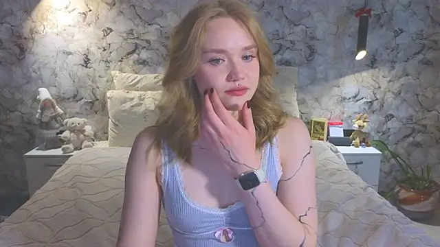 Aurora Golden1 online show from 04/06/26, 04:46