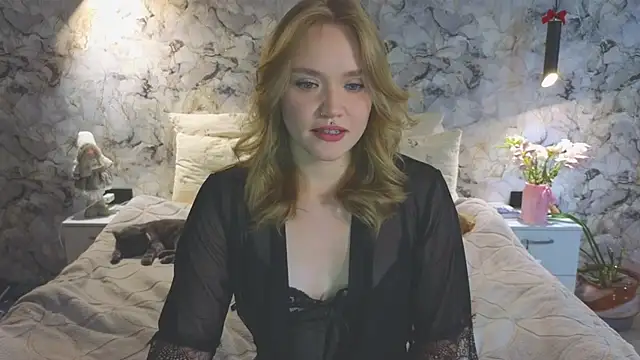 Snapshot of Aurora_Golden1 chatting on 07/18/26, 07:12 Aurora Golden1 online show from 07/18/26, 07:12