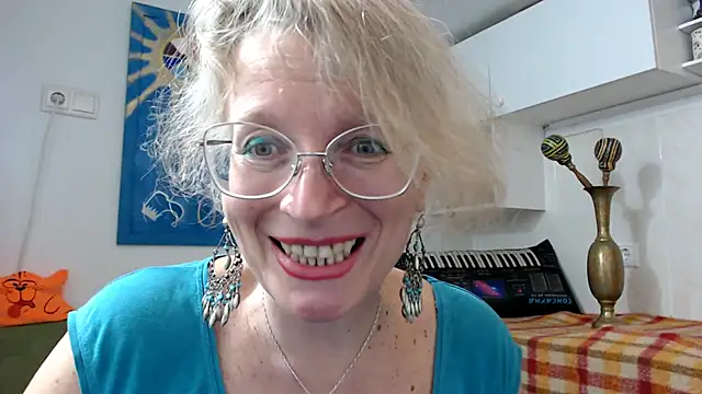 Snapshot of Zosya1111 chatting on 01/19/25, 05:18 Zosya1111 online show from 01/19/25, 05:18