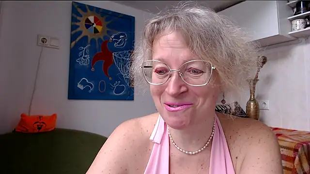 Snapshot of Zosya1111 chatting on 01/25/25, 08:10 Zosya1111 online show from 01/25/25, 08:10