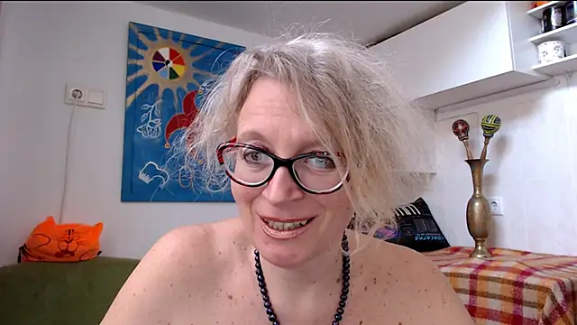 Snapshot of Zosya1111 chatting on 02/23/25, 01:21 Zosya1111 online show from 02/23/25, 01:21