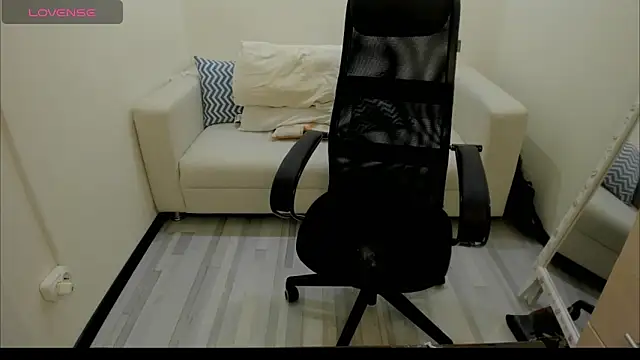 Snapshot of AlisaBacker chatting on 01/17/25, 03:53 AlisaBacker online show from 01/17/25, 03:53