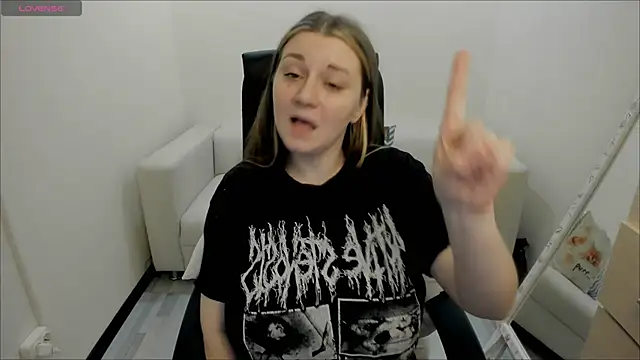 Snapshot of AlisaBacker chatting on 01/29/25, 03:01 AlisaBacker online show from 01/29/25, 03:01