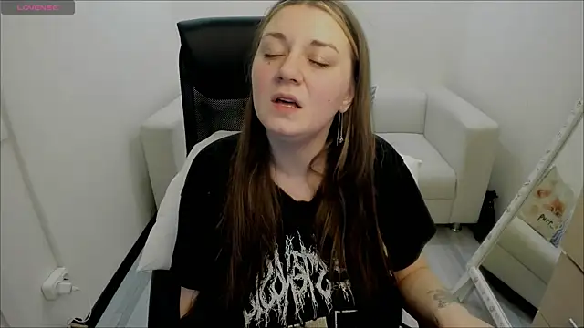 Snapshot of AlisaBacker chatting on 01/29/25, 06:12 AlisaBacker online show from 01/29/25, 06:12