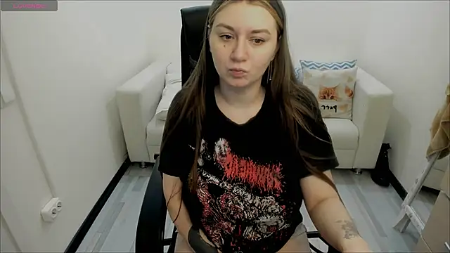 Snapshot of AlisaBacker chatting on 02/07/25, 06:24 AlisaBacker online show from 02/07/25, 06:24