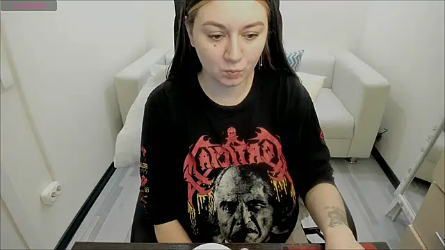 Snapshot of AlisaBacker chatting on 02/11/25, 07:27 AlisaBacker online show from 02/11/25, 07:27