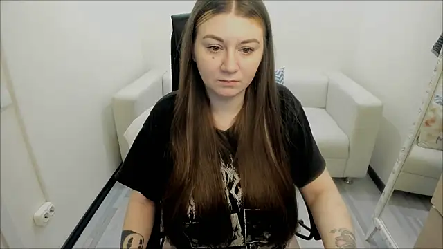 Snapshot of AlisaBacker chatting on 03/13/25, 03:39 AlisaBacker online show from 03/13/25, 03:39