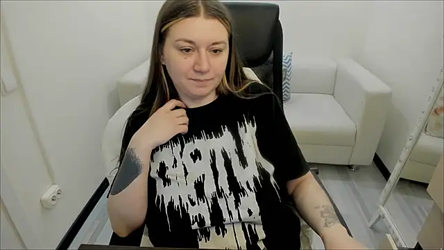 Snapshot of AlisaBacker chatting on 03/14/25, 10:39 AlisaBacker online show from 03/14/25, 10:39