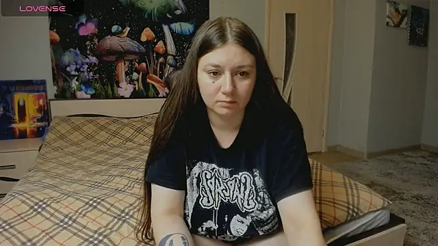 Snapshot of AlisaBacker chatting on 09/18/25, 05:37 AlisaBacker online show from 09/18/25, 05:37