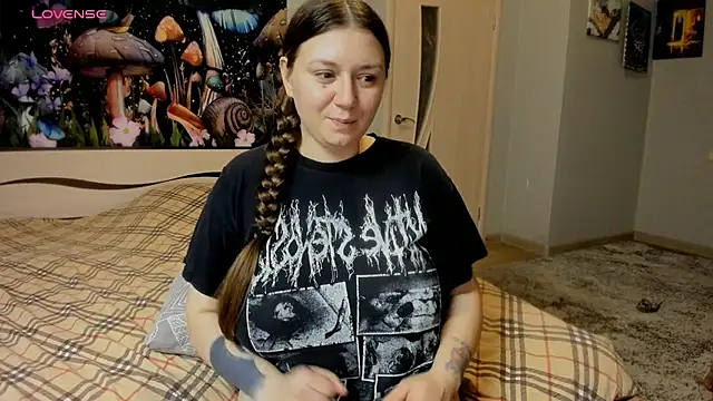 Snapshot of AlisaBacker chatting on 10/10/25, 03:55 AlisaBacker online show from 10/10/25, 03:55