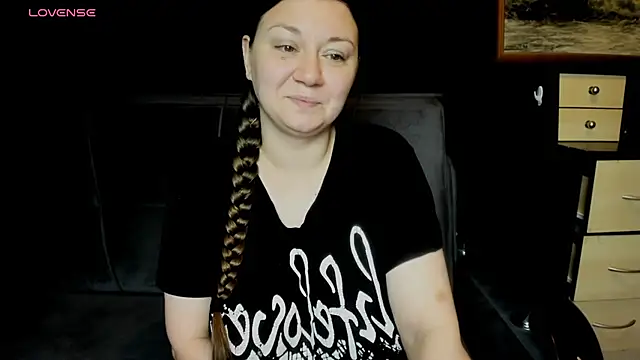 Snapshot of AlisaBacker chatting on 07/18/26, 06:23 AlisaBacker online show from 07/18/26, 06:23