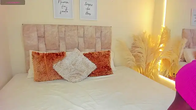 Ananya Kay01 online show from 04/03/26, 12:03