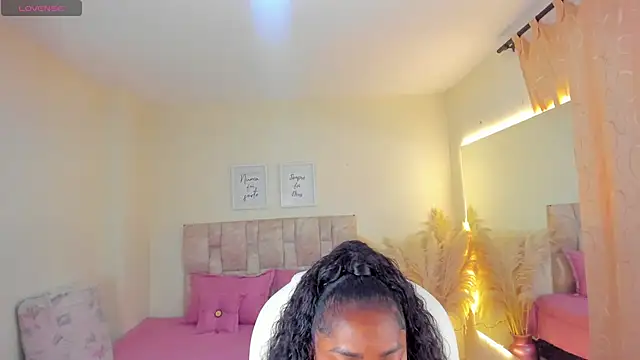 Ananya Kay01 online show from 04/24/26, 01:02