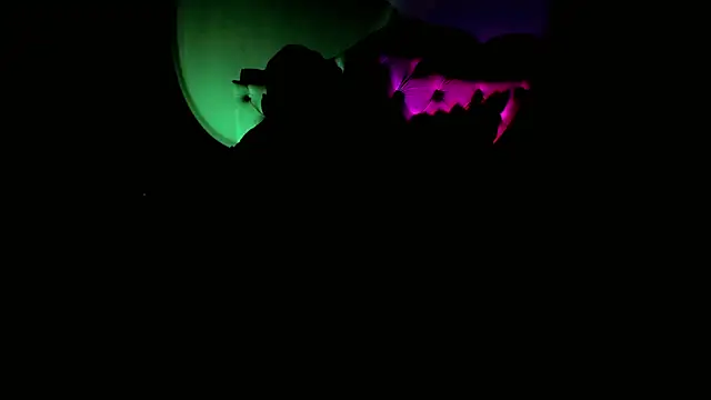 Ezraa1 online show from 10/04/25, 03:04