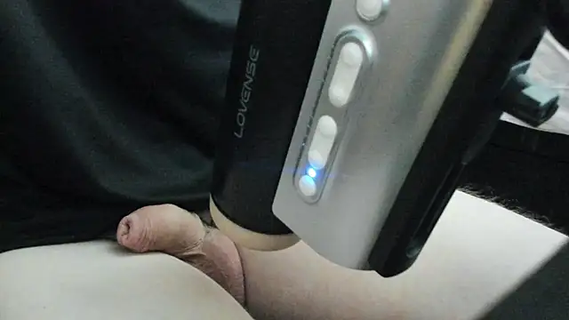 Snapshot of Luceybabb chatting on 10/17/25, 10:07 Luceybabb online show from 10/17/25, 10:07