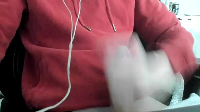 Snapshot of Luceybabb chatting on 02/16/26, 11:50 Luceybabb online show from 02/16/26, 11:50