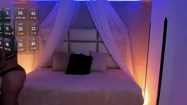 Snapshot of kristen_kassi chatting on 09/28/25, 03:34 kristen kassi online show from 09/28/25, 03:34