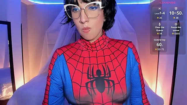 Snapshot of kristen_kassi chatting on 10/06/25, 07:33 kristen kassi online show from 10/06/25, 07:33