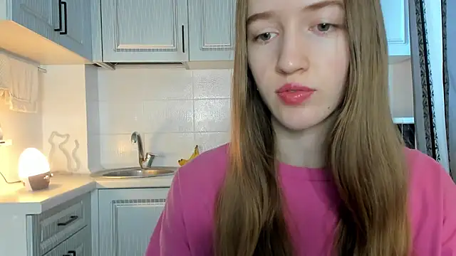 leslie my lovee online show from 11/30/25, 08:40