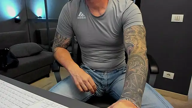 AronGrant online show from 11/19/25, 09:31