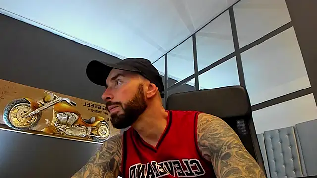 AronGrant online show from 11/25/25, 09:42