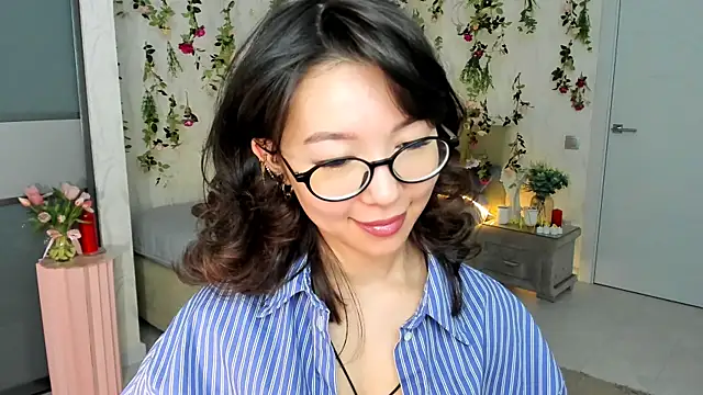 AgnieszkaBanana online show from 05/06/26, 04:08