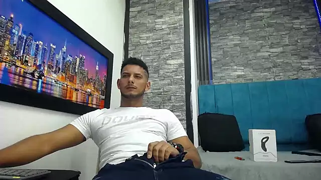 Chris Dick23 online show from 02/03/26, 06:00