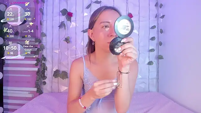 Miiaa doll online show from 03/19/25, 12:01