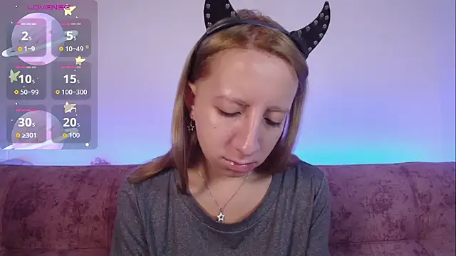 Miiaa doll online show from 09/16/25, 11:22