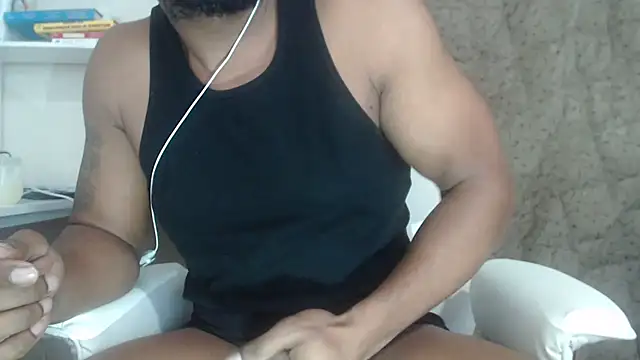 Snapshot of Tecsavy chatting on 12/20/25, 03:19 Tecsavy online show from 12/20/25, 03:19