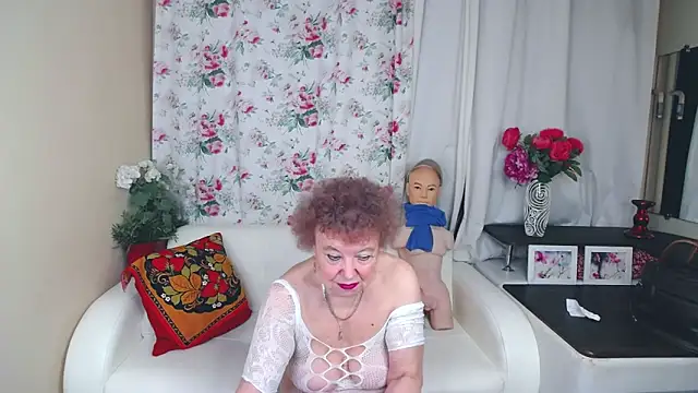 YourHotGranny online show from 05/14/26, 10:55