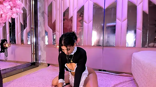 Snapshot of AlinaSweett chatting on 02/03/26, 04:12 AlinaSweett online show from 02/03/26, 04:12