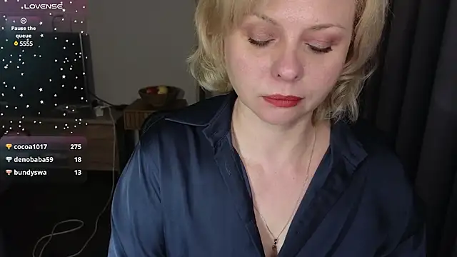 Snapshot of Gray_swann chatting on 02/05/25, 01:00 Gray swann online show from 02/05/25, 01:00