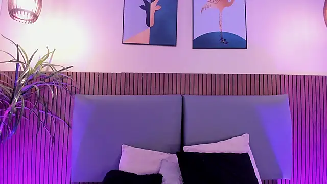 NicolleeEvanss online show from 01/12/26, 12:10