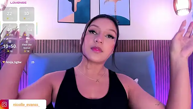 NicolleeEvanss online show from 02/10/26, 11:25