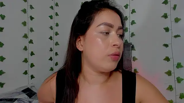 Snapshot of Miaa_Garcia chatting on 04/29/26, 10:05 Miaa Garcia online show from 04/29/26, 10:05