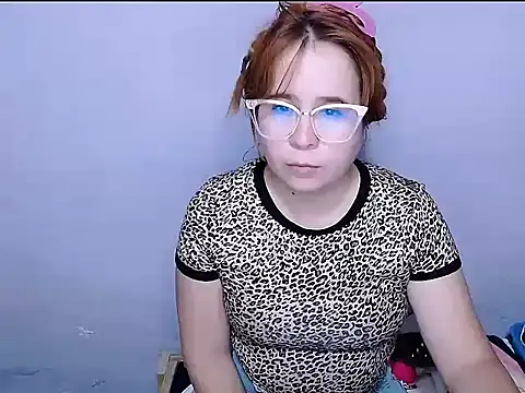 SubLayla01 online show from 11/11/25, 05:57