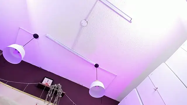 April bowie online show from 12/21/25, 11:50