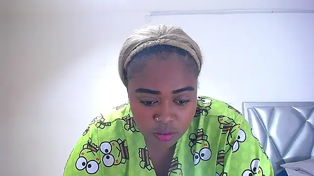 exotic karmella online show from 11/20/25, 08:52