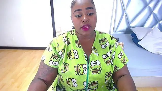 exotic karmella online show from 12/04/25, 09:34