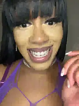 Snapshot of rayemillian chatting on 04/05/26, 05:15 rayemillian online show from 04/05/26, 05:15