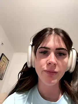 aus queen online show from 10/30/25, 03:46